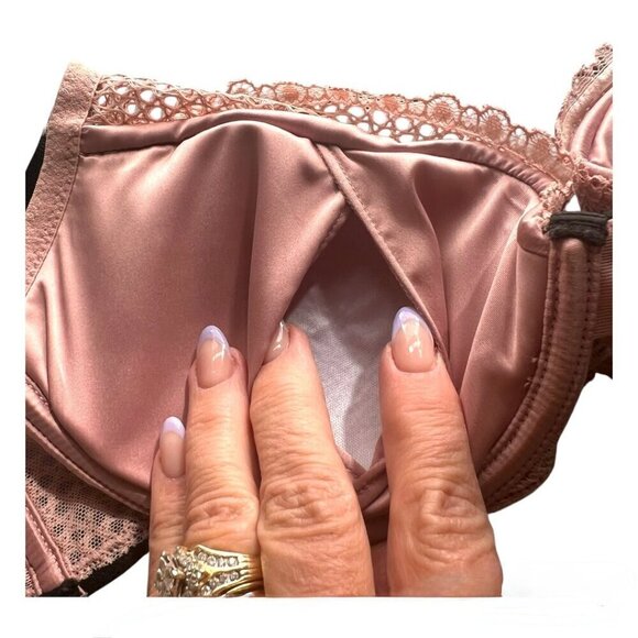 Victoria’s Secret Luxe Pink Demure Foil Lined Fishnet Plunge Underwire Bra 32 D - Picture 13 of 13